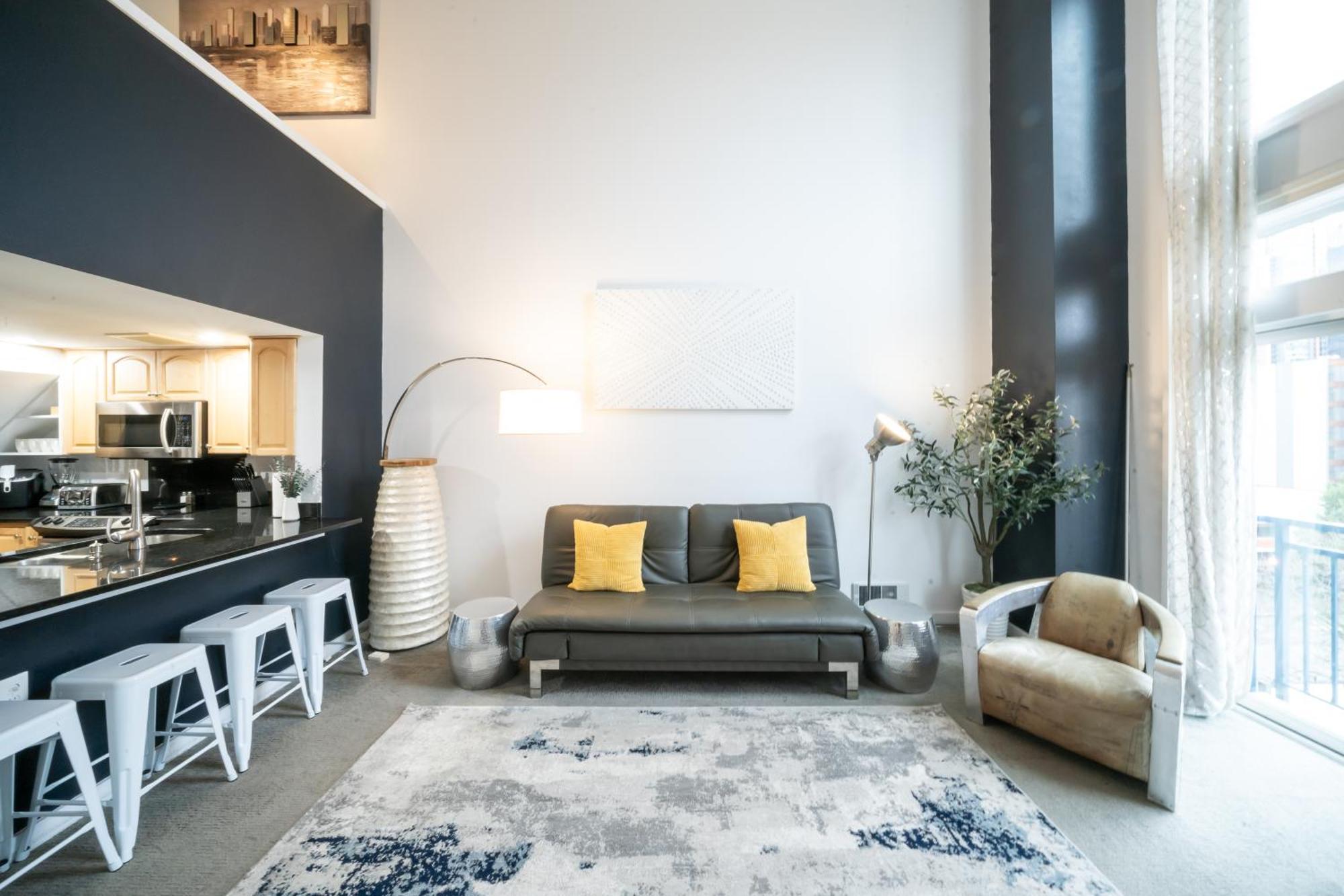 Modern Downtown Top Floor Penthouse With Bay Views Сиэтл Экстерьер фото